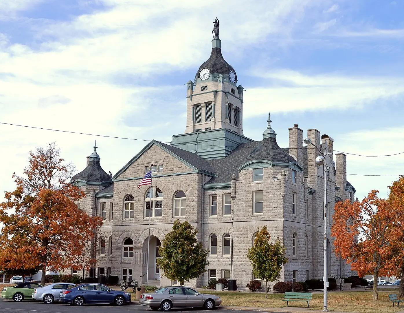 Lawrence County Mo Courthouse in Mount Vernon